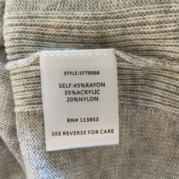 41 Hawthorn Lightweight Sweater - Picture 5 of 5